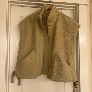 Women's Tan Sherpa Vest